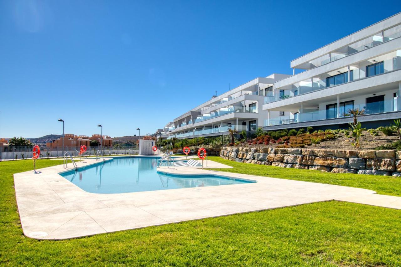 Luxuriously Appointed New Modern With Sea Views Appartement Casares